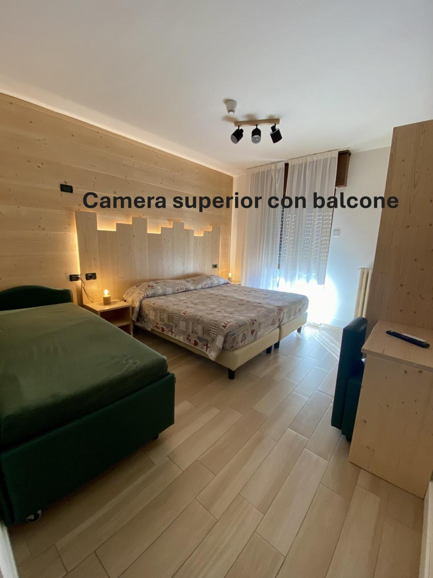 Hotel Sciatori 3 Stelle Superior Temù Eksteriør billede